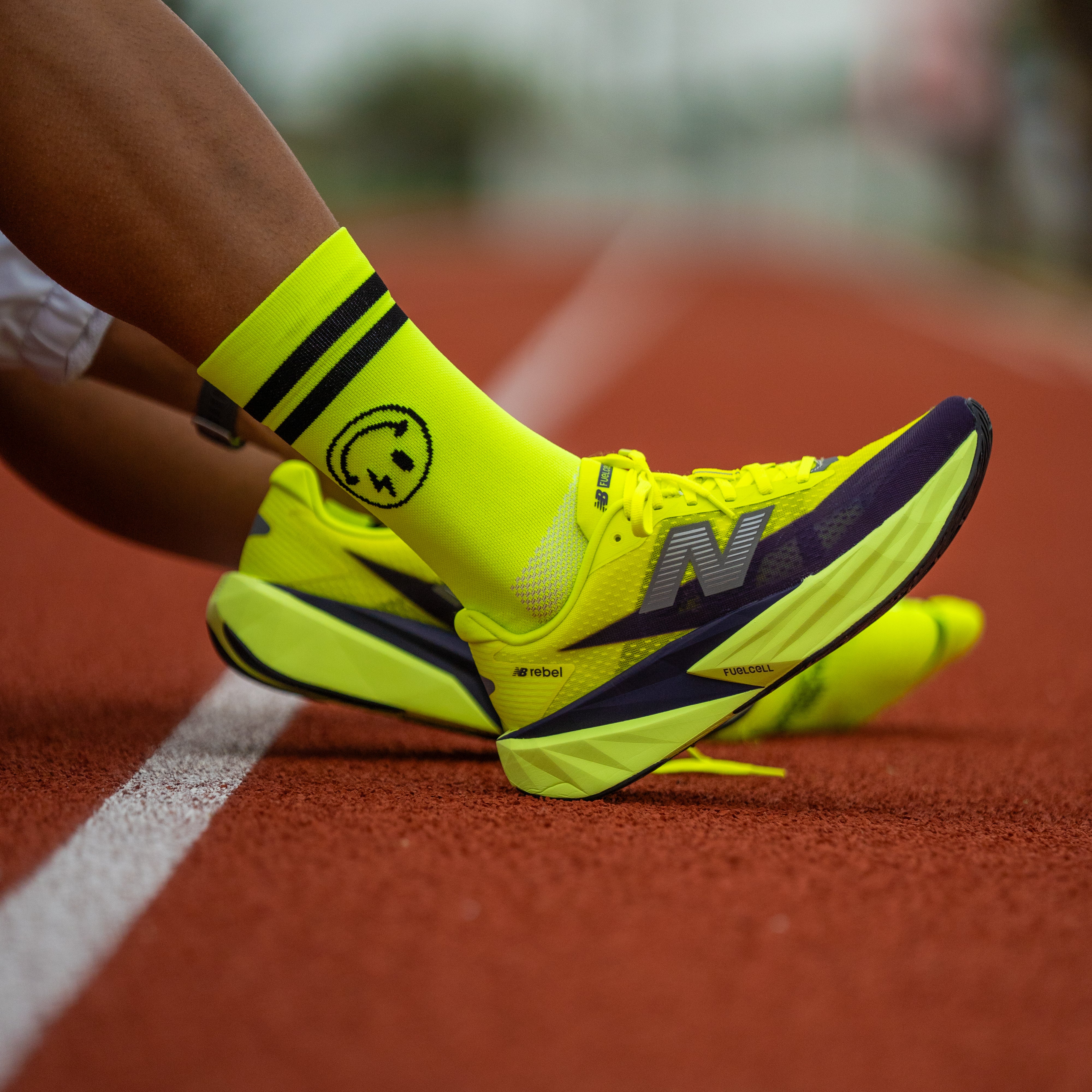 ELECTRIFIED YELLOW - CALCETÍN RUNNING - Image 2