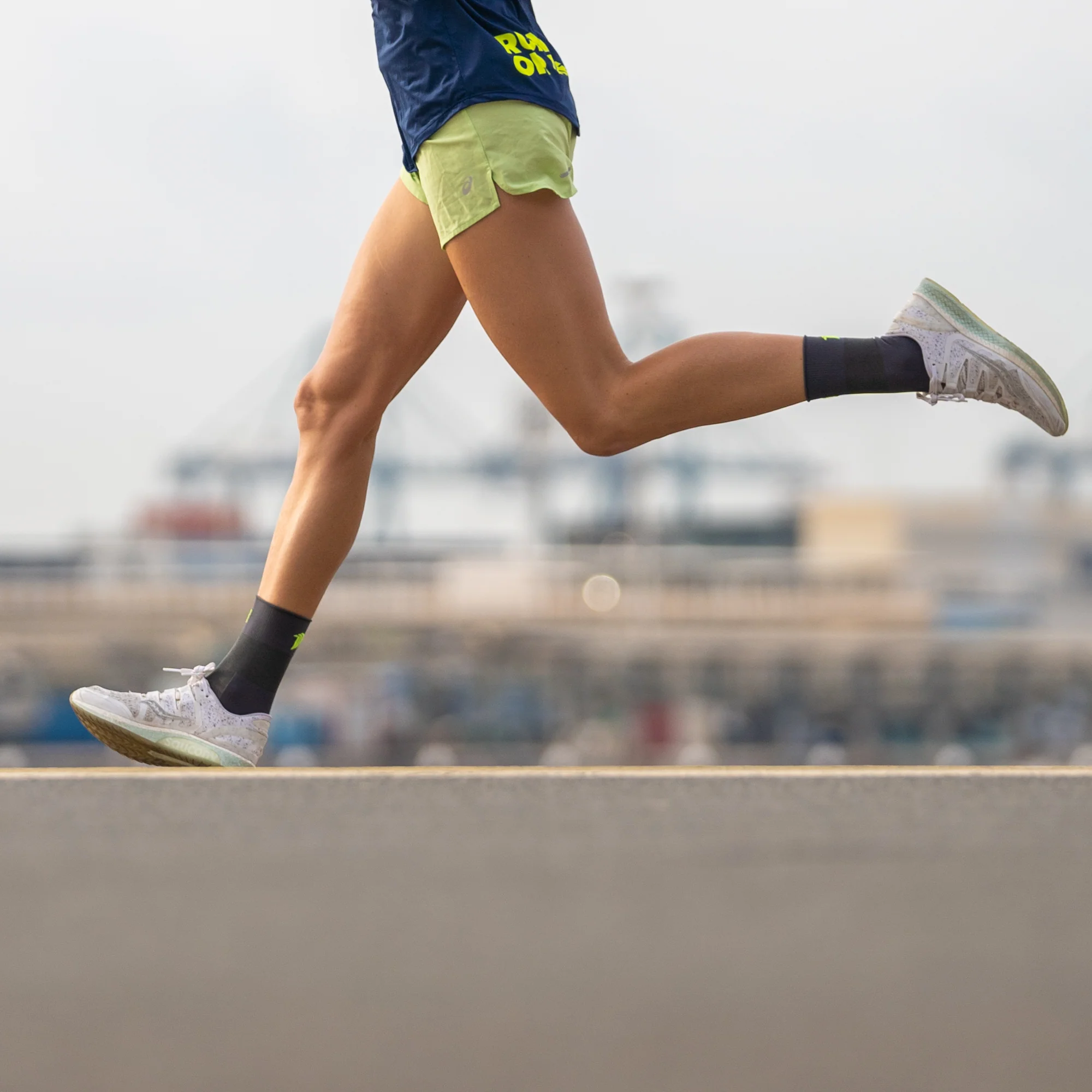 MARATHON GREY - CALCETÍN RUNNING - Image 2