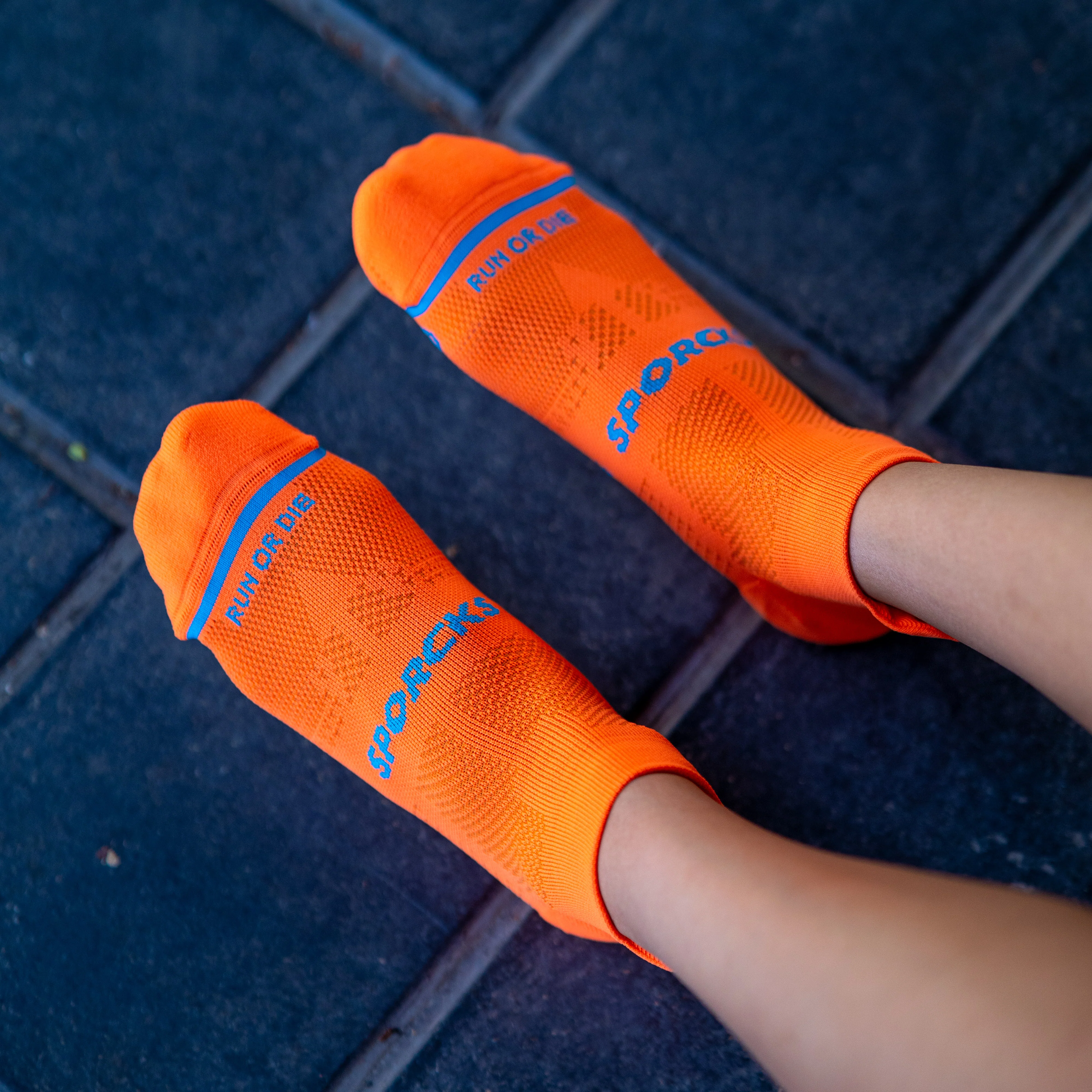 NOOSA ORANGE V2 - CALCETÍN RUNNING - Image 2